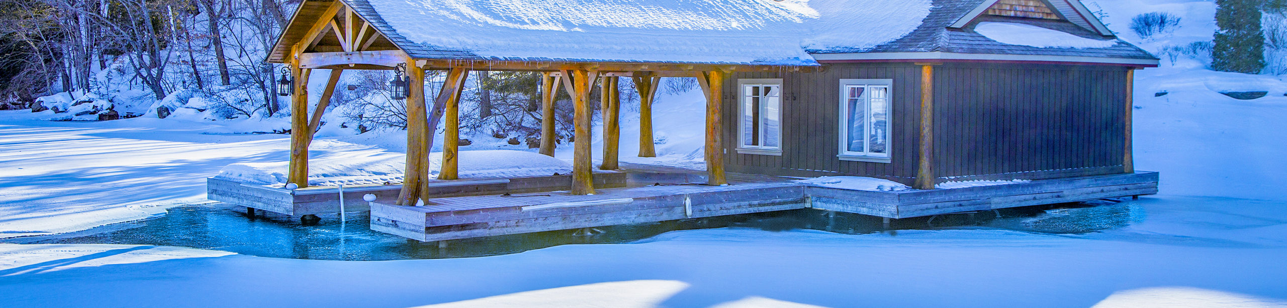 Boathouse and Dock Bubbler Deicer by DeiceAir photo by Marc Mantha_1
